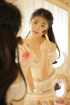 花野真衣